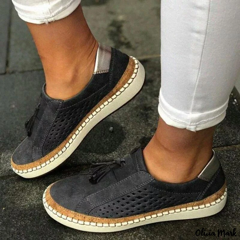 Mocassini con nappe: slip-on casual ed eleganti con tacco basso