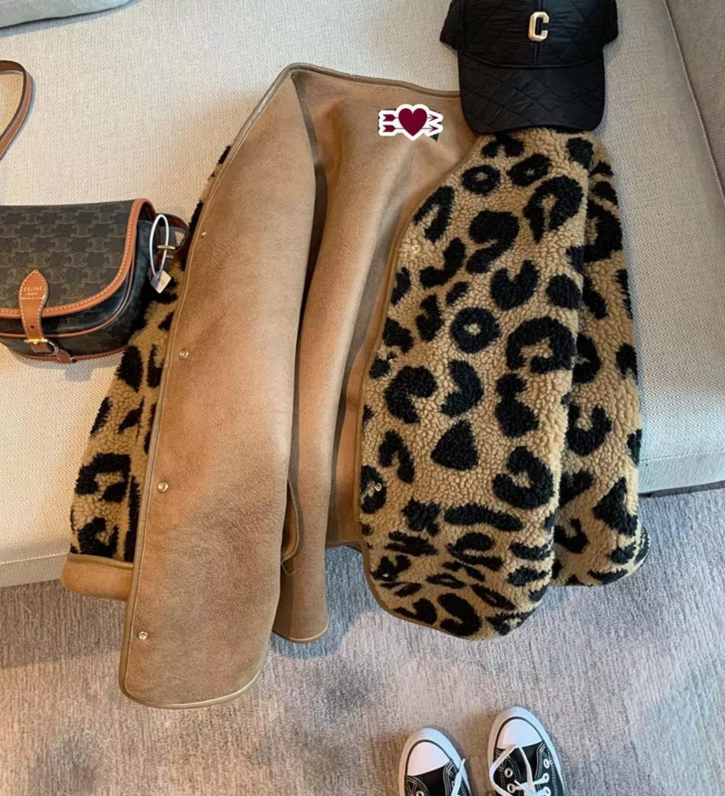 Alondra – Elegante giacca in pile con stampa leopardo