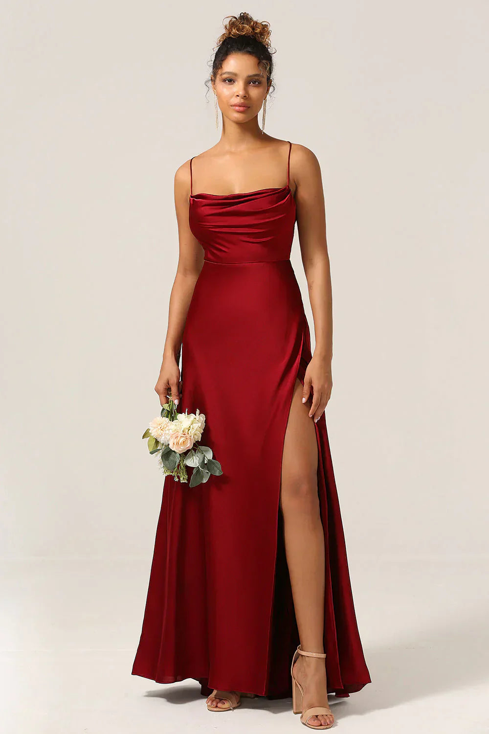 Alvaree – Maxi abito elegante in raso