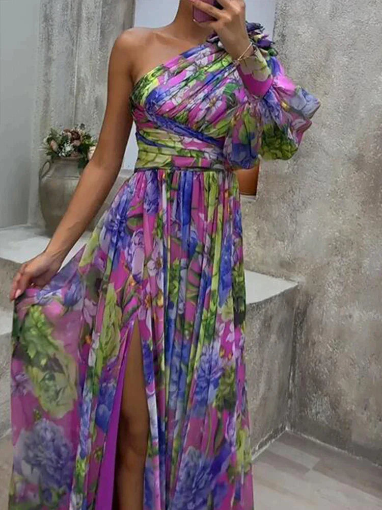 Lilla - Maxi abito sexy a una manica con stampa viola e spacco lateral